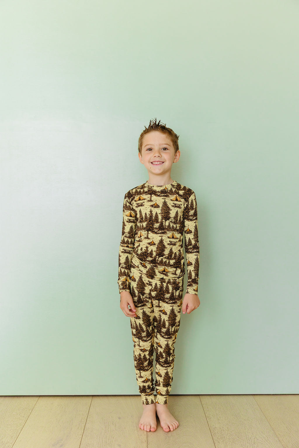 Basecamp camping bamboo two-piece set for kids – breathable bamboo clothing with tents and trees