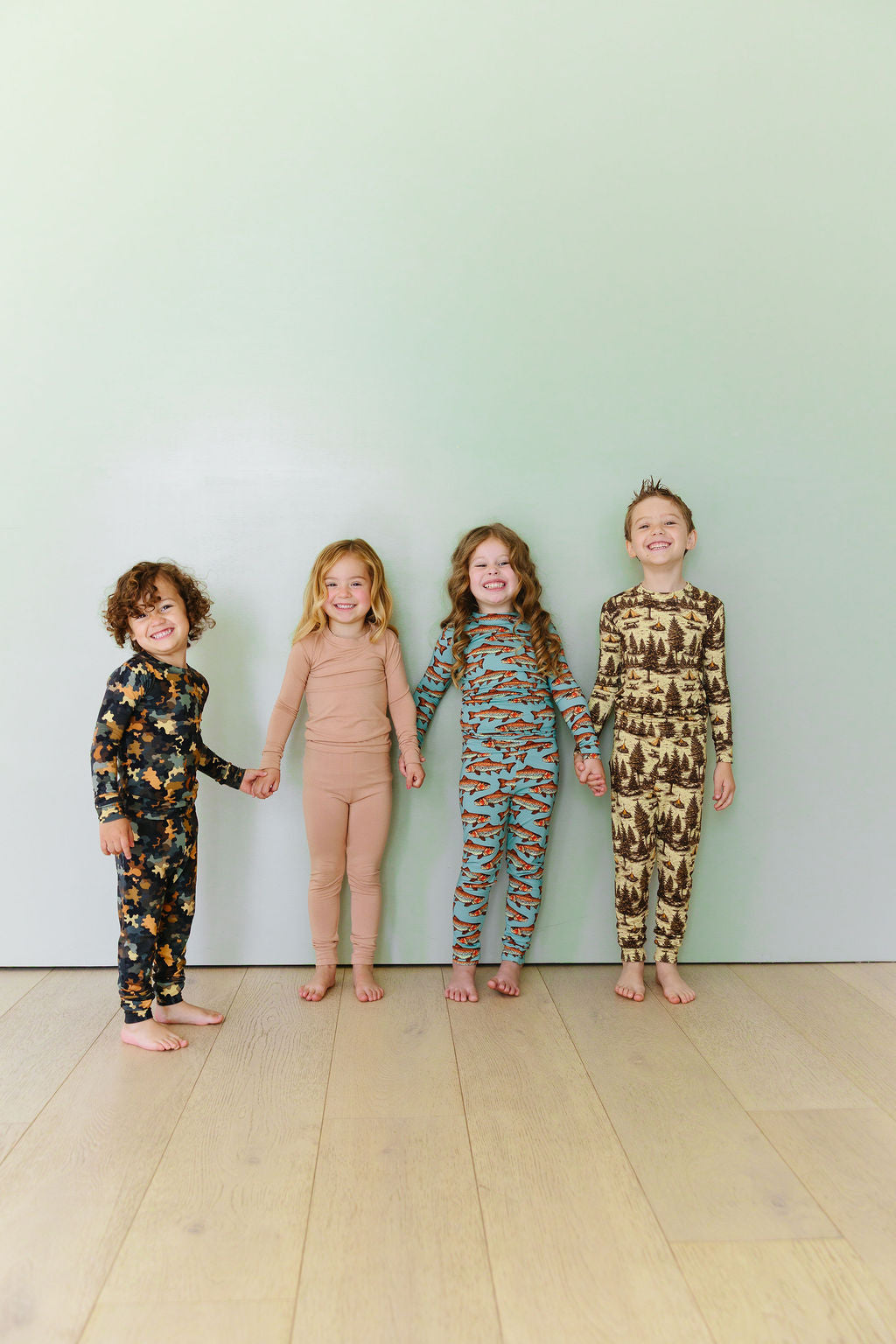 Basecamp camping bamboo two-piece set for kids – breathable bamboo clothing with tents and trees