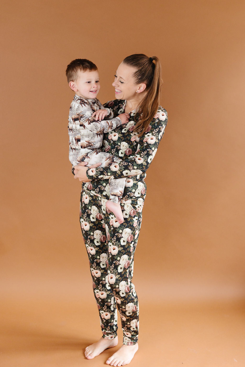 Moody floral bamboo adult lounge set in Reverie print